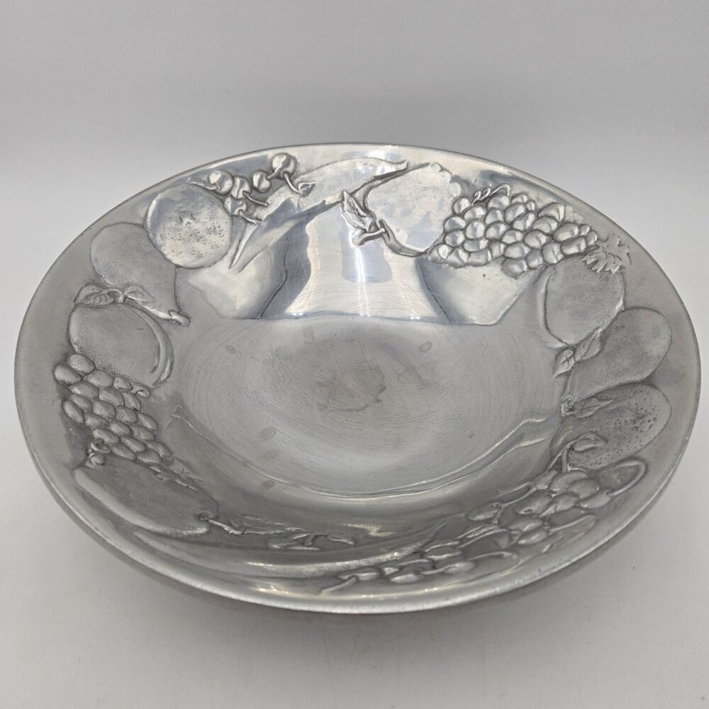 Vintage Wilton Armetale Round Fruit Vegetable Salad Bowl‎ 12.75" Discontinued